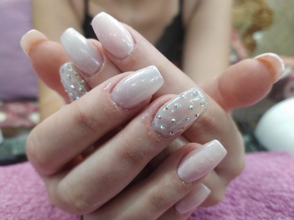 nude with strass